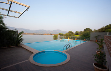 Swimming Pool - Nakshatra Resort Near Dhom Dam Wai